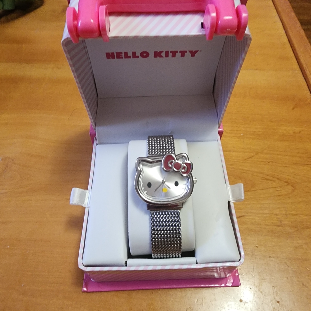 Sanrio Hello Kitty Pink Gift Box